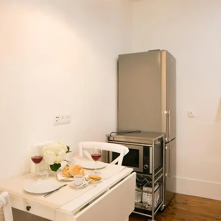 Apartament Trendy And Super 21 By Lisbonne Collection